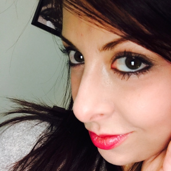 Meet your Posher, Liz - Picture 5 of 8